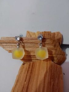 Sunbeam Frost: Yellow-Core Dangle Earrings