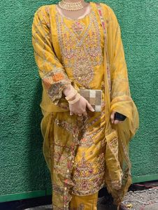 Pakistani Suit