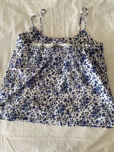 Floral top