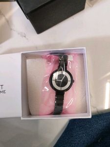 Stylish Women&#39;s Watch