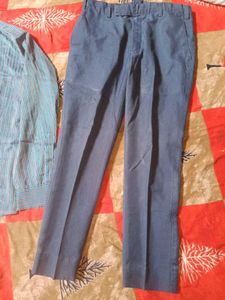 lining shirt with blue pan