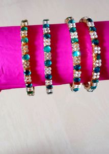 4 piece blue color kundan bangle set (glass materi
