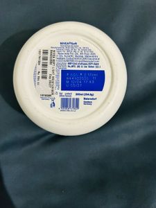 Nivea Soft Light Moisturizing Cream