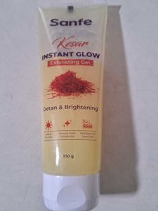 Exfoliating Gel , Detan & Brightening
