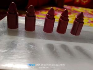 5 in 1 Nude Lipstick 💄