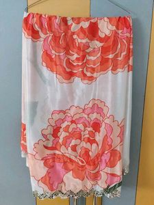 Floral Print Saree With Ready Made Blouse