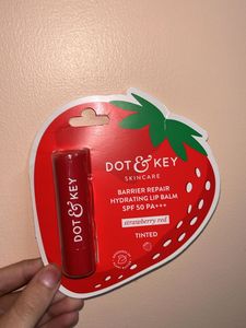 Dot & Key Barrier Repair Hydrating Lip Balm Spf 50
