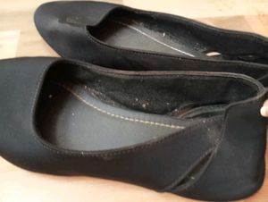 Black Flat Ballerina