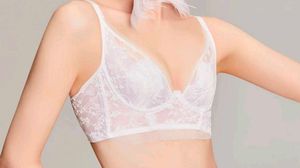 Newme White Lace bra