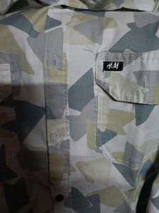 H&amp;M Patterned Casual Shirt