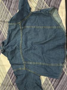Denim Crop Shirt - new and never wore