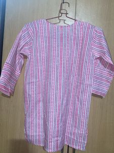 Short Kurti Worn With Jeans