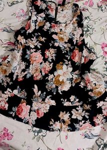 Floral Layered Sleeveless Top