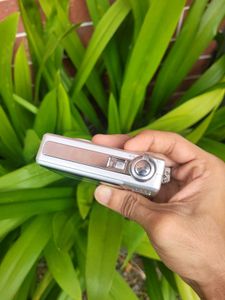 Benq DC-E610 Digital Camera
