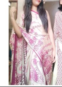 Beige Floral Printed Silky Saree😍🦄