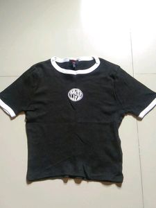 Basic Cropt Top For A Casual Day