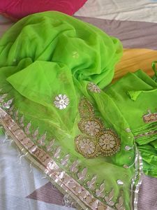 Gotapatti Rajputi poshak with Jardoshi work