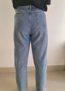 DENIM BOYFRIEND JEANS