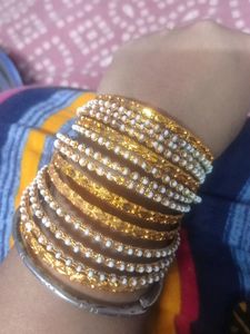 36 Piece Of Golden And Moti Based Churi