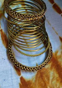 Golden Bangle Set!
