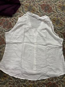 White Button-Down Sleevless Top | XXL