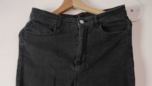 Ginger Ankle Length Black Jeans For Women, 30