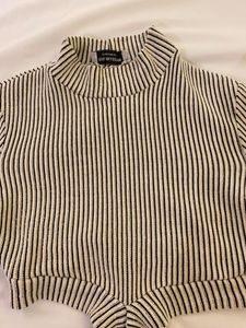 ON SALE Cropped Top Size S