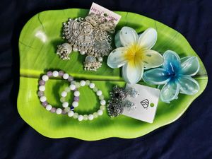 Jewellery hamper