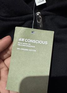 H&amp;M Black Zip-Up Hoodie