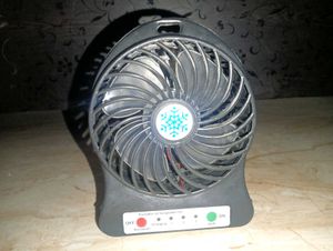 Portable Mini Fan ( Rechargeable )