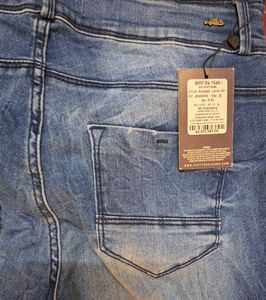 Women&#39;s Blue Rigged/Distressed Jeans