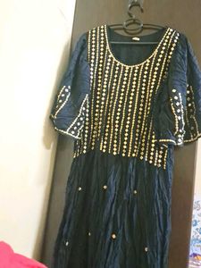 Black Embroidered Kurta