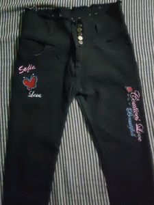 Black &#39;Love&#39; Graphic Jeans