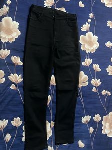 Black Skinny Jeans