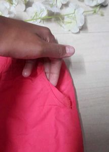 Red Casual Fit  3 Quartered Joggers