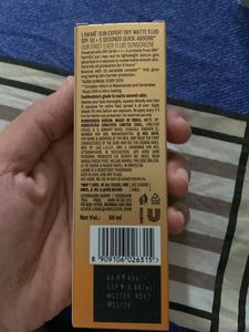 Lakme Sun Expert Dry Matte Fluid