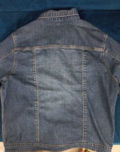 Full Sleeves Women&#39;s Denim Jacket