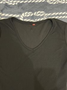 Black Long Sleeve Crop Top