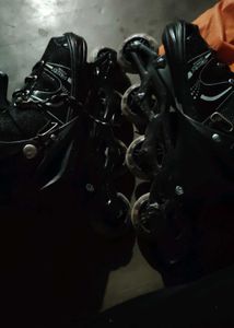 Black Inline Skates - Size Adjustable