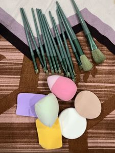 Makeup Brushes With Blender Combo Offer