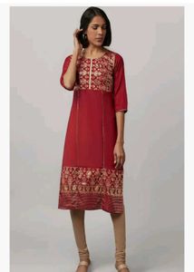 Elegant Maroon Embroidered Kurta