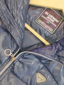 Sleeveless half jackets