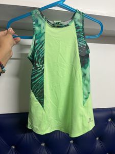 COMBO Decathlon tank top and Tshirt