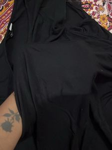 m selling a top