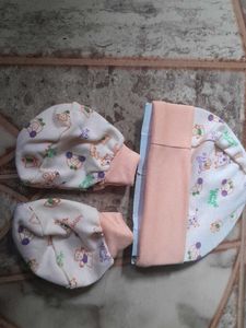 Newborn Baby Cap &amp; Mittens Set