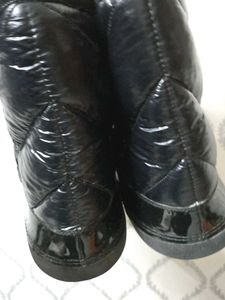 Black Puffer Winter Boots