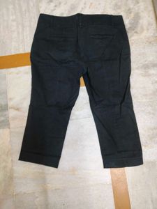 Black Capri Pants