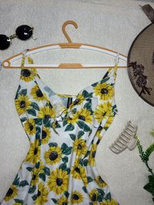 H&amp;M Floral Pintresty Dress