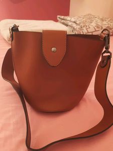 Elegant Brown Handbag