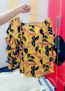 Off Sholder Top